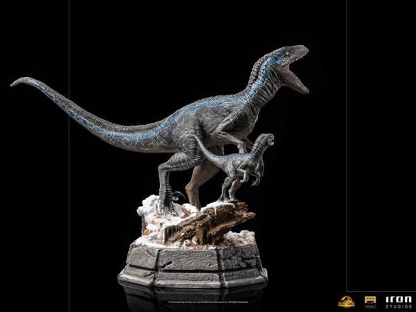 Jurassic World Dominion Deluxe Art Scale Statue 1/10 Blue and Beta 20 cm