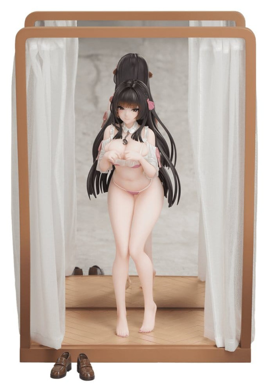 Azur Lane Gift+ PVC Figure 1/8 Trinidad Trapper in the Changing Room Ver. 23 cm 4