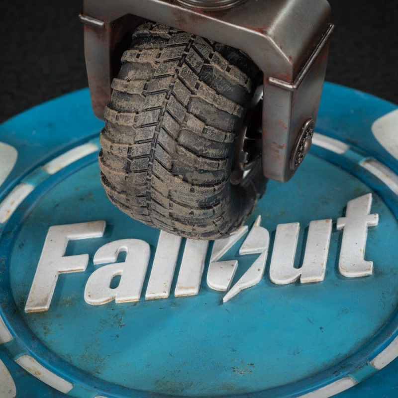 Fallout (Amazon) PVC Figure Victor the Securitron 25 cm 12
