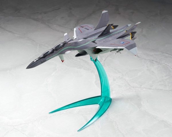 Yukikaze Fairy Air Force Tactical Reconnaissance Model Kit 1/100 FFR-31MR/D Super Sylph Yukikaze Ren 4