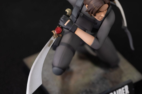 Tomb Raider PVC Statue The Legend of Lara Croft 19 cm 4