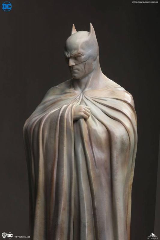 DC Comics: Batman 1/4 Museum Line Statue - Queen Studios
