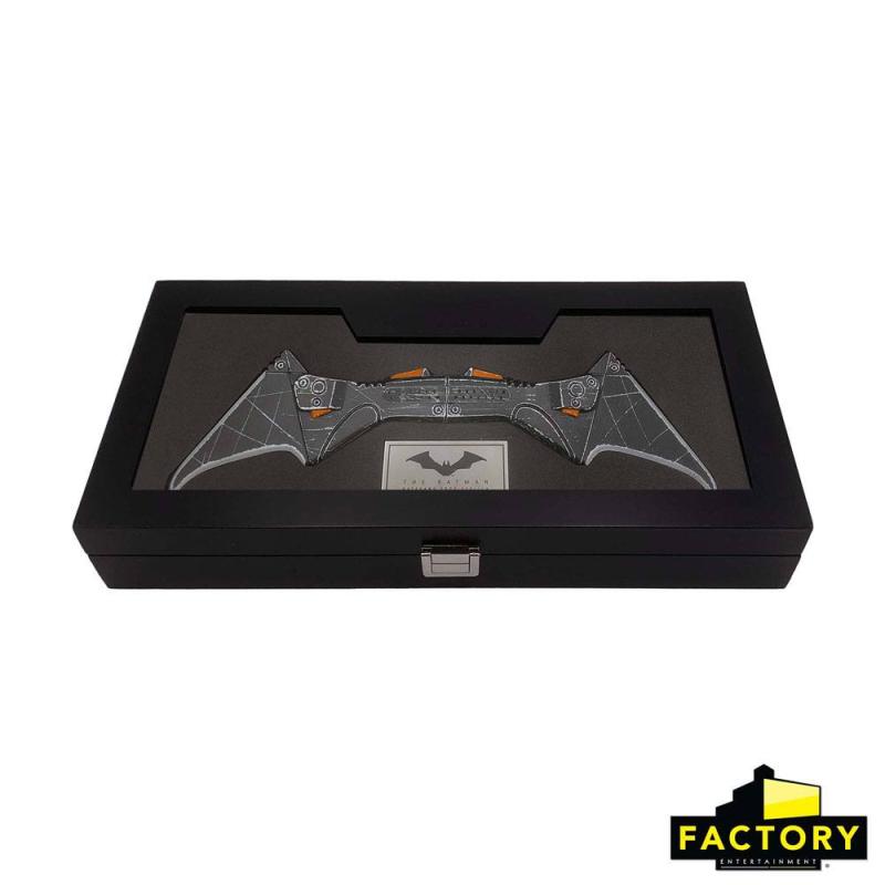 The Batman Prop Replica 1/1 Batarang Limited Edition 36 cm