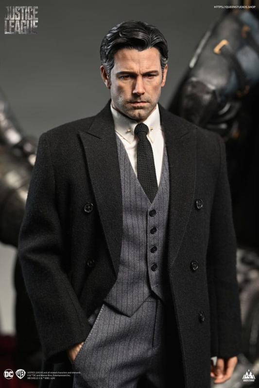 Justice League Statue 1/4 Bruce Wayne (Ben Affleck) 51 cm 9