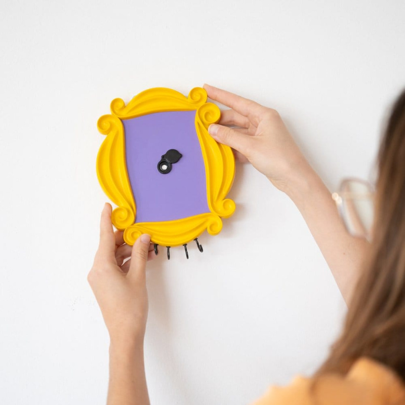 Friends Frame Key Holder 15 cm 6