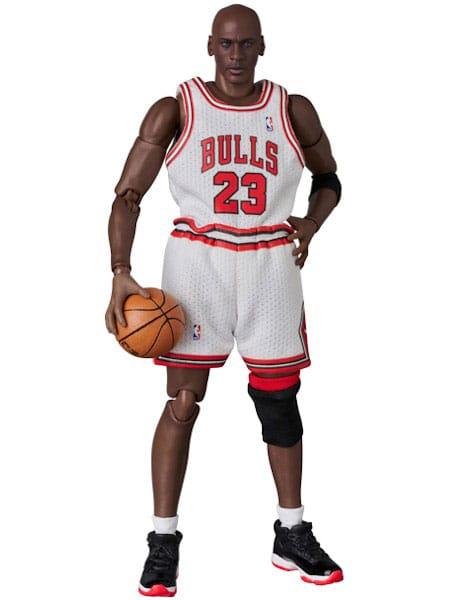 NBA MAFEX Action Figure Michael Jordan - Chicago Bulls HOME 17 cm