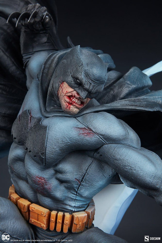 DC Comics Premium Format Statue Batman: The Dark Knight Returns 80 cm 14