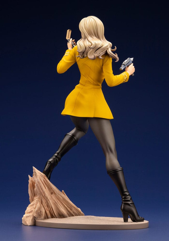 Star Trek Bishoujo PVC Statue 1/7 Command Officer 23 cm 5