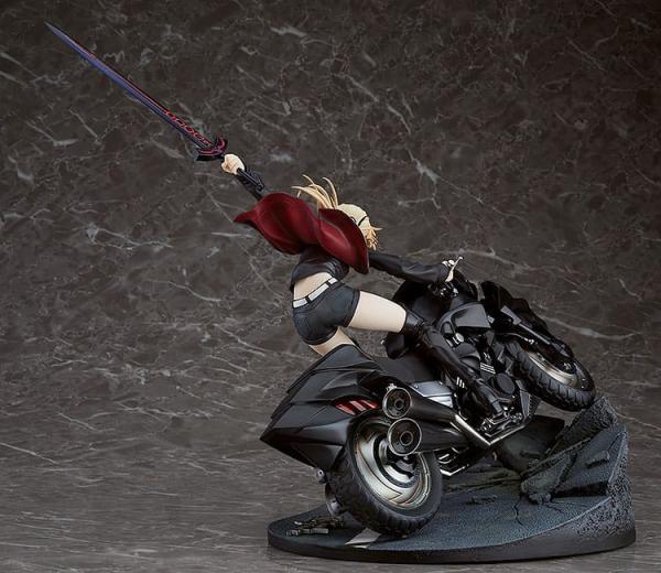 Fate/Grand Order PVC Statue 1/8 Saber/Altria Pendragon (Alter) & Cuirassier Noir 27 cm (re-run)