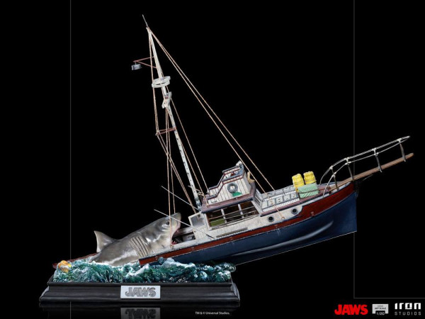 Jaws Demi Art Scale Statue 1/20 Jaws Attack 104 cm 1