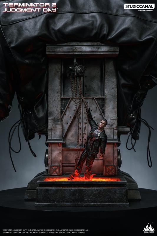 Terminator 2: T-800 Bust 1:1 Queen Studios 13