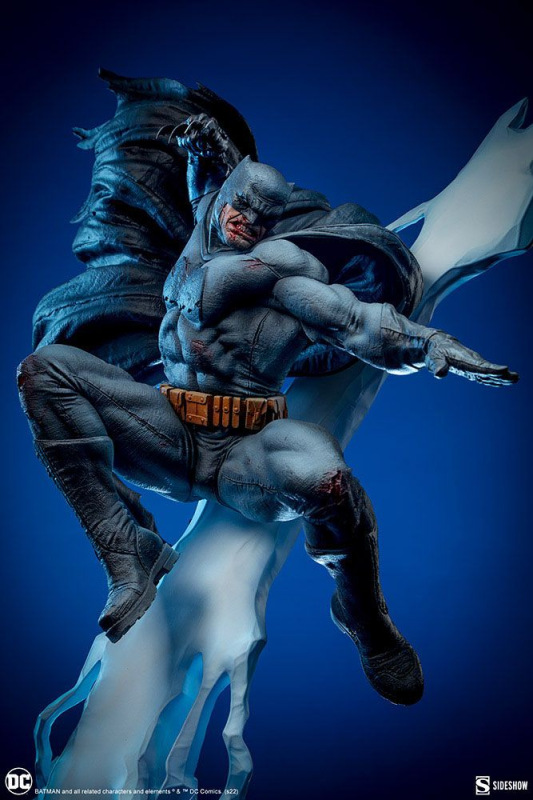 DC Comics Premium Format Statue Batman: The Dark Knight Returns 80 cm 4