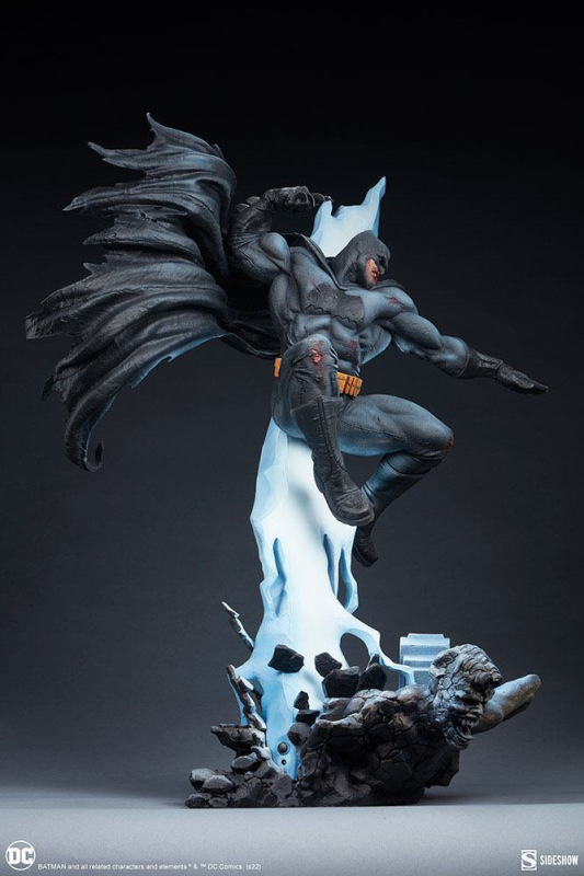 DC Comics Premium Format Statue Batman: The Dark Knight Returns 80 cm 12