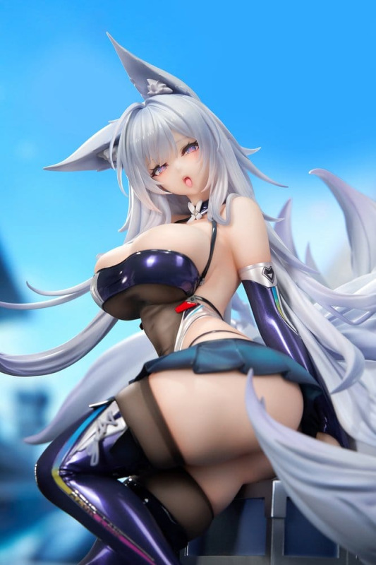 Azur Lane PVC Figure 1/7 Shinano Moonlit Chrome Ver. Acrylic Special Edition w/Display 25 cm 13