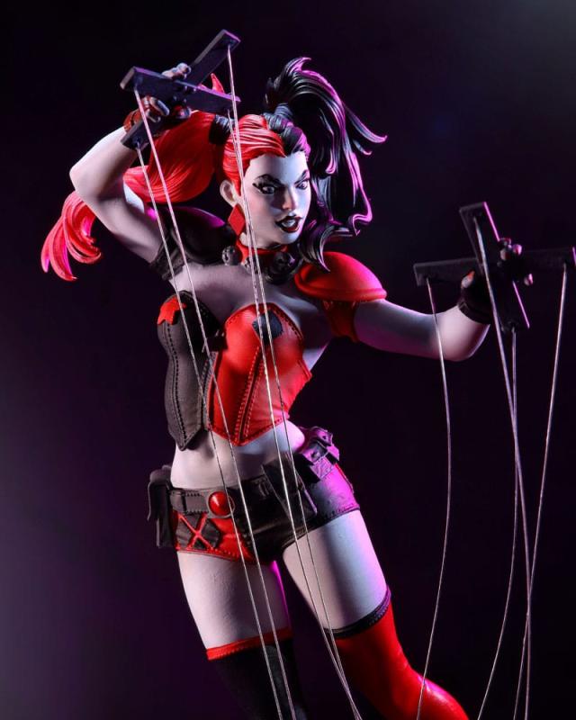 DC Comics: Harley Quinn by Emanuela Lupacchino 1/10 Red, White & Black Statue - DC Direct