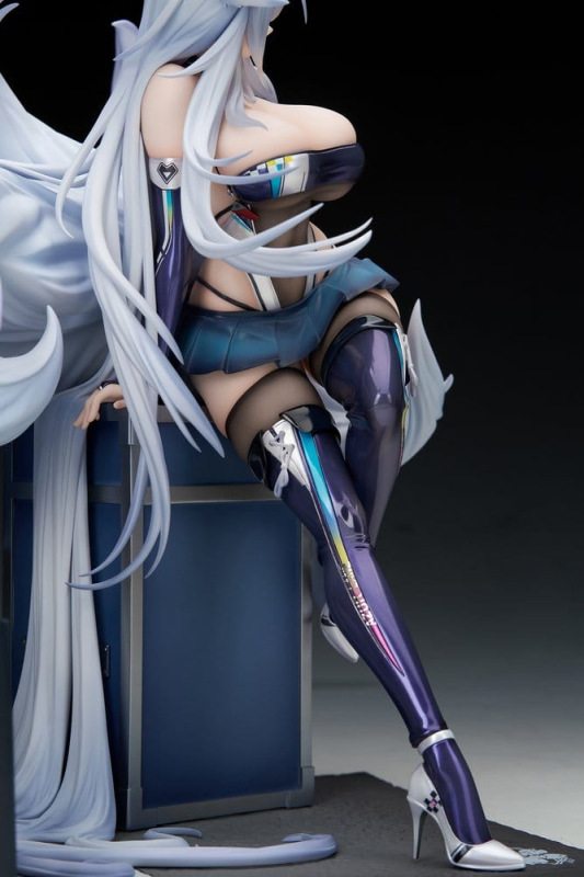 Azur Lane PVC Figure 1/7 Shinano Moonlit Chrome Ver. Acrylic Special Edition w/Display 25 cm 1