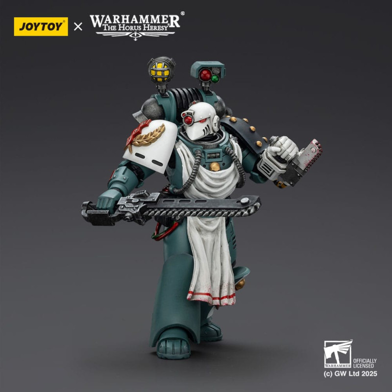 Warhammer 40,000: Sons of Horus Action Figure Legion Apothecary 12 cm 3