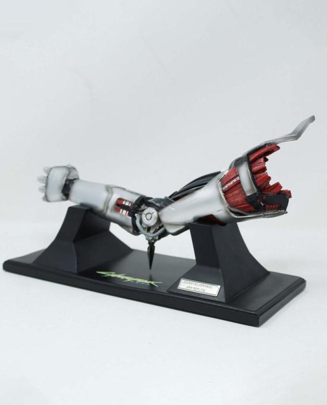 Cyberpunk: Edgerunners Replica Silverhand Arm 30 cm 3