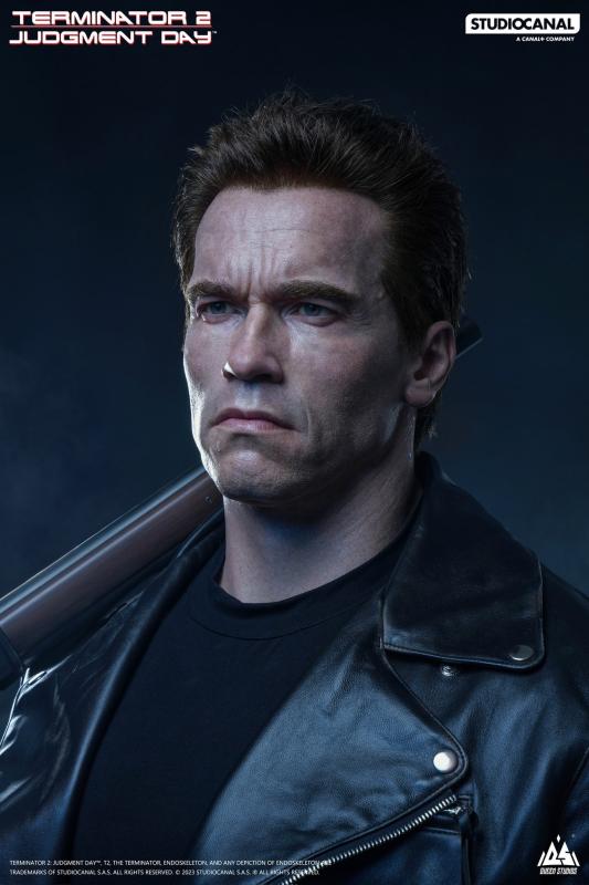 Terminator 2: T-800 Bust 1:1 Queen Studios 3