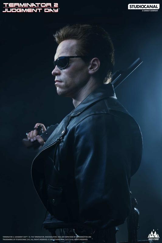 Terminator 2: T-800 Bust 1:1 Queen Studios 6