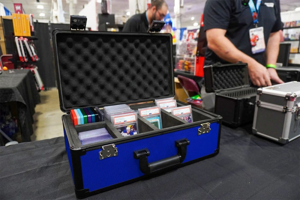 Evoretro Trading Card Storage Box for 120 Cards XL Blue 8