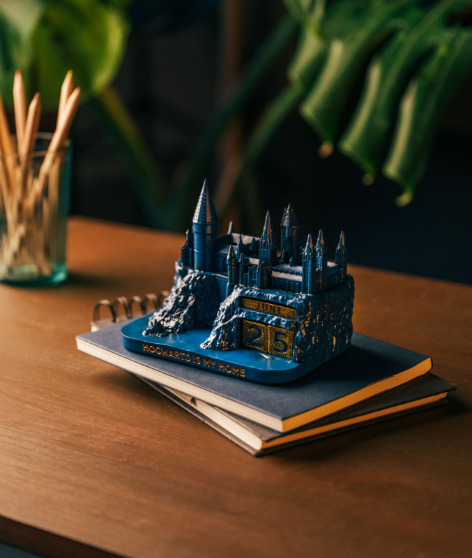 Harry Potter 3D perpetual Calendar Hogwarts 3