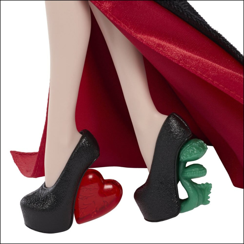 Monster High x Wednesday Collector Doll Morticia Addams 5