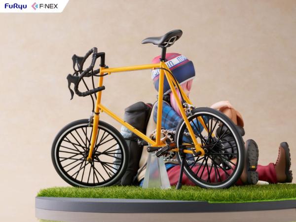 Laid Back Camp F:NEX PVC Statue 1/7 Nadeshiko Kagamihara 13 cm