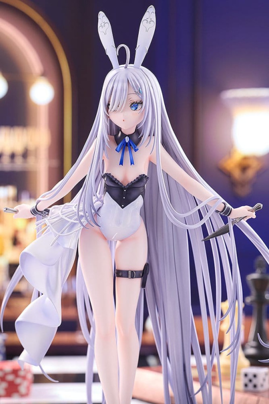 Playing Death Games to Put Food on the Table Wolf PVC Statue 1/7 Holo Light Novel bunny Ver. illustr 4