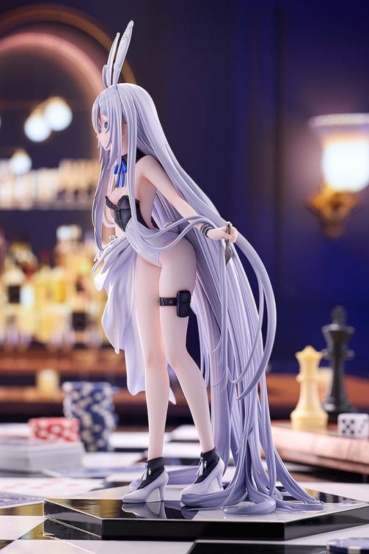 Playing Death Games to Put Food on the Table Wolf PVC Statue 1/7 Holo Light Novel bunny Ver. illustr 5