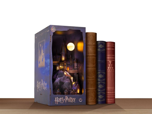 Harry Potter Tiny Adventures Book Nook Mini Diorama Hogwarts Castle 18 cm 2