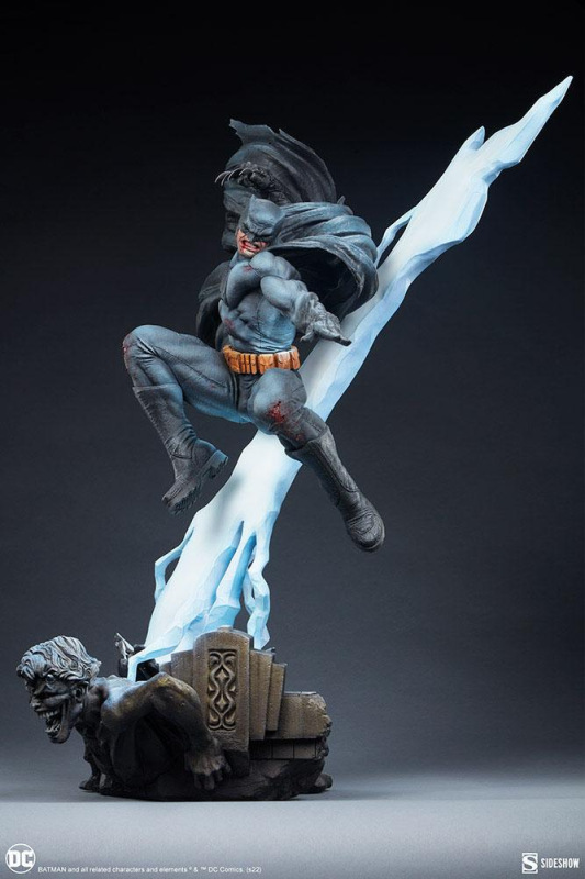 DC Comics Premium Format Statue Batman: The Dark Knight Returns 80 cm 9