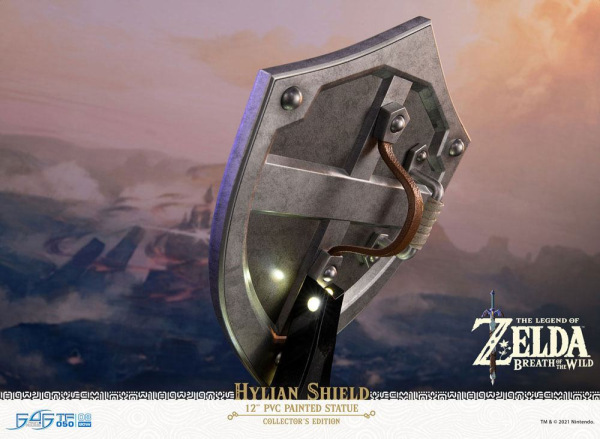 The Legend of Zelda Breath of the Wild PVC Statue Hylian Shield Collector's Edition 29 cm 11