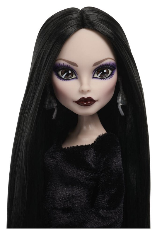 Monster High x Wednesday Collector Doll Morticia Addams 8