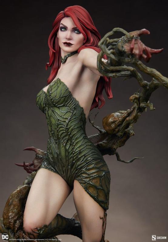 DC Comics: Poison Ivy Deadly Nature 59 cm Premium Format Statue - Sideshow Collectibles