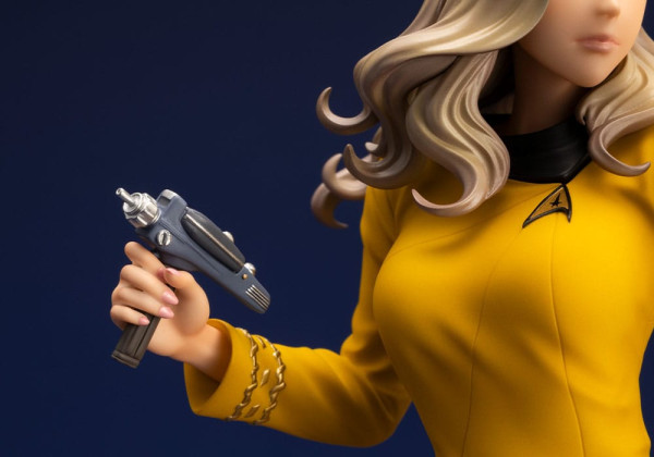 Star Trek Bishoujo PVC Statue 1/7 Command Officer 23 cm 8
