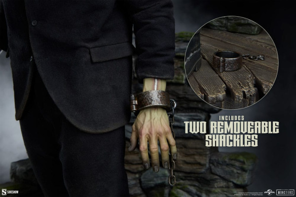 Frankenstein Premium Format Mixed Media Statue Frankenstein (Fabric Costume) 57 cm 12