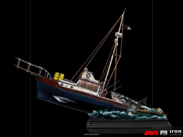 Jaws Demi Art Scale Statue 1/20 Jaws Attack 104 cm 10