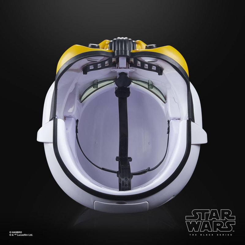 Star Wars The Mandalorian: Artillery Stormtrooper 1/1 Black Series Helmet - Hasbro
