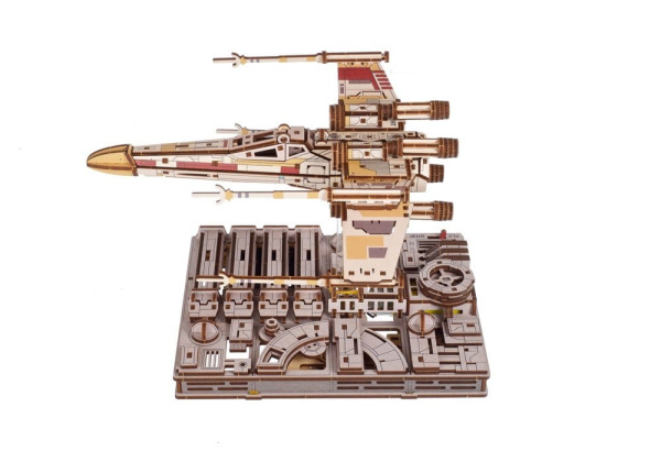Star Wars 3D Wooden Puzzle Luke Skywalker's X-Wing Starfighter 1