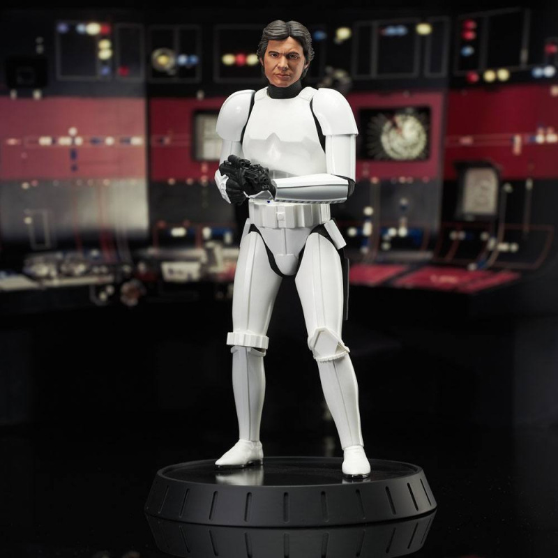 Star Wars Episode IV Milestones Statue 1/6 Han Solo (Stormtrooper Disguise) 40th Anniversary Exclusi 3