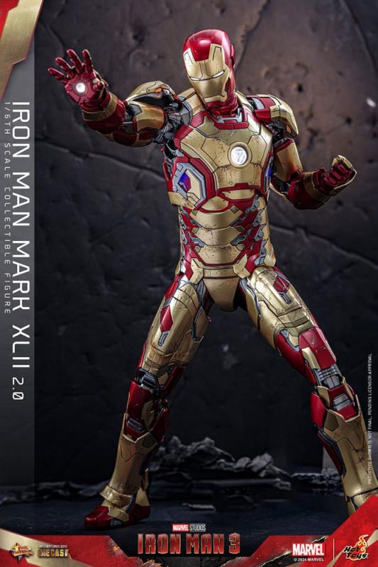 Iron Man 3 Movie Masterpiece Diecast Action Figure 1/6 Iron Man Mark XLII (2.0) 32 cm