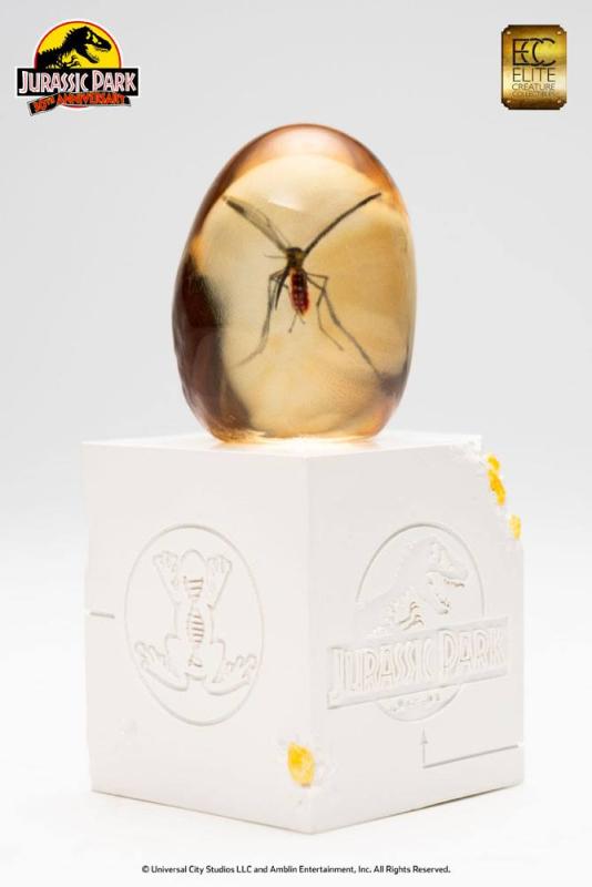 Jurassic Park: Elephant Mosquito in Amber 10 cm Statue - Elite Creature Collectible