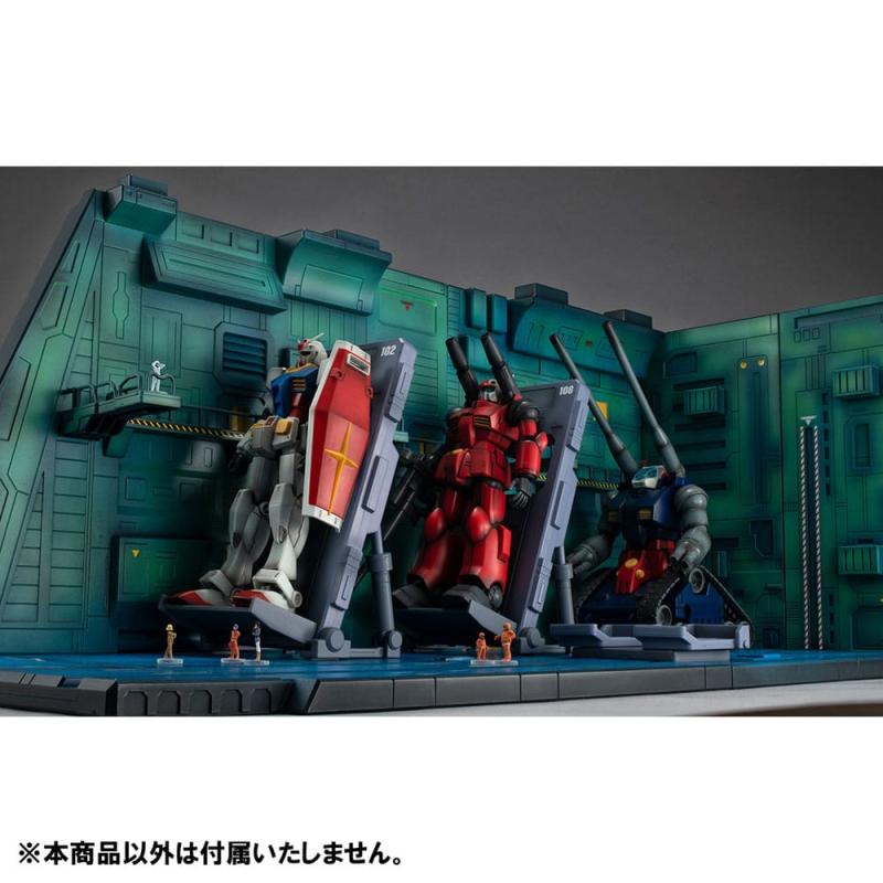 Mobile Suit Gundam SEED Realistic Model Series Diorama 1/144 White Base Catapult Deck Anime Edition 3