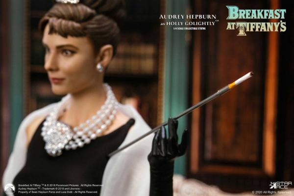 Breakfast at Tiffany's: Holly Golightly 1/4 Statue - Star Ace Toys