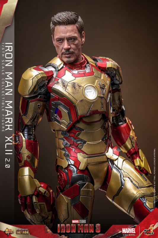 Iron Man 3 Movie Masterpiece Diecast Action Figure 1/6 Iron Man Mark XLII (2.0) 32 cm