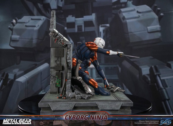 Metal Gear Solid Statue Cyborg Ninja (Gray Fox) 41 cm 5