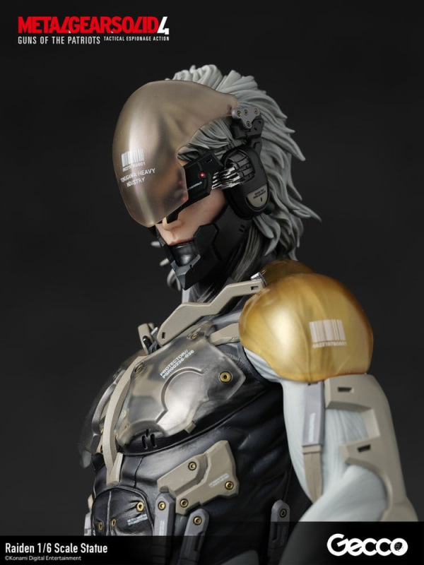 Metal Gear Solid 4 Guns of the Patriots Statue 1/6 Raiden 32 cm 9