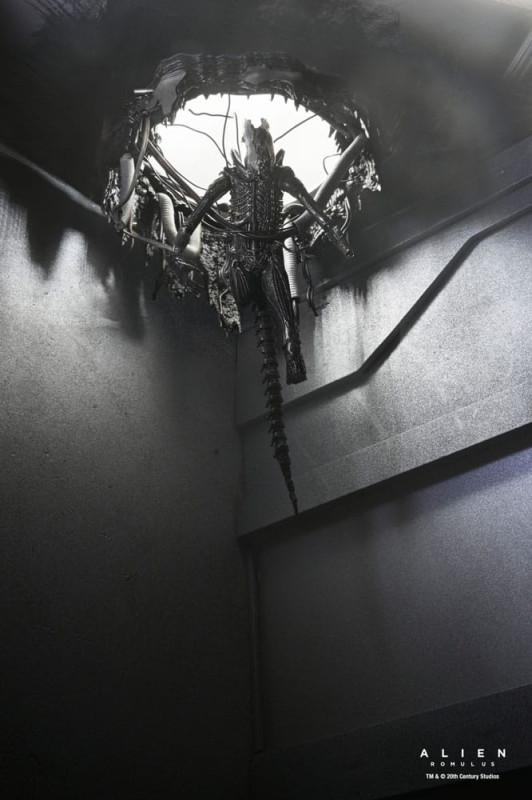 Alien: Romulus Action Figure Deluxe Suspended Lab Xenomorph XX121 18 cm 14