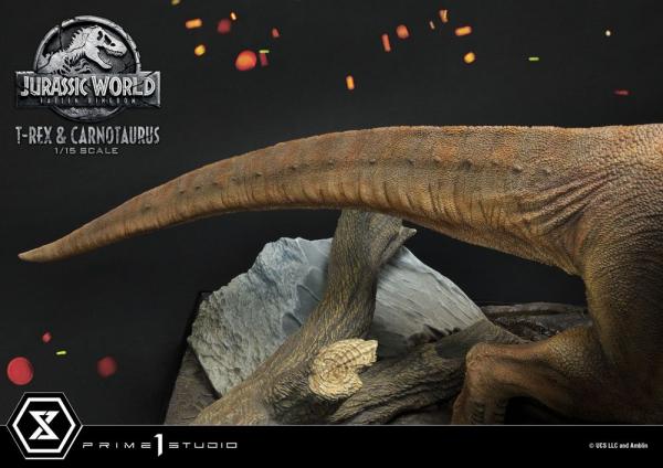 Jurassic World Fallen Kingdom: T-Rex & Carnotaurus 1/15 Statue - Prime 1 Studios